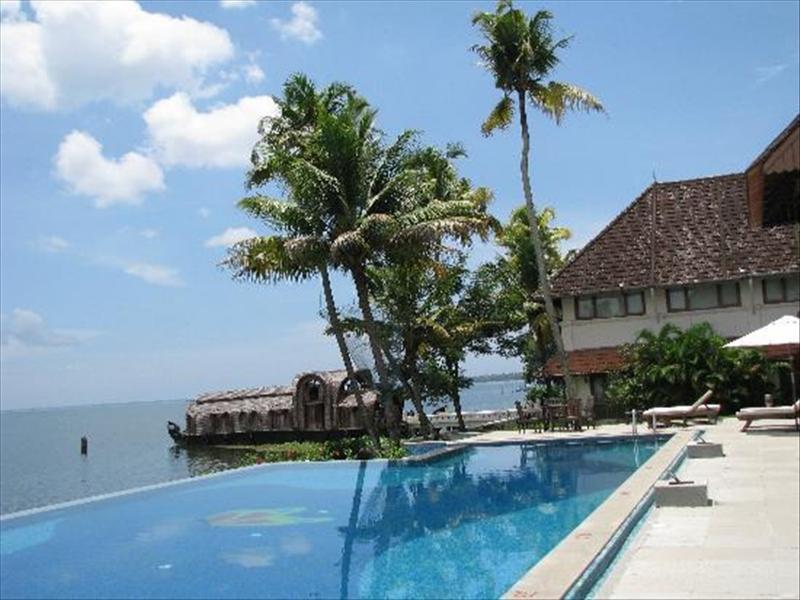 Lemon Tree Vembanad Lake Resort, Kerala Alappuzha Buitenkant foto